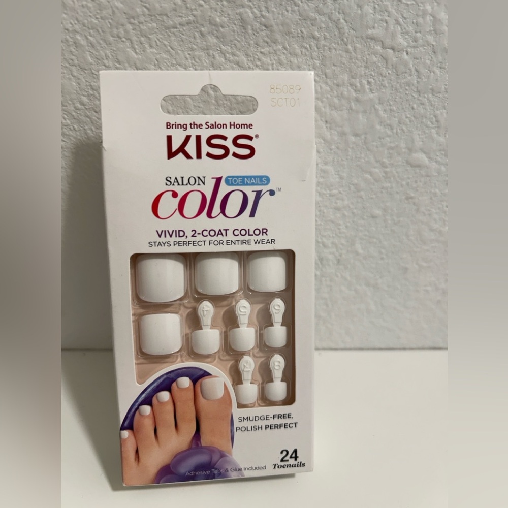 KISS Ready to wear toe nail Gel Nails